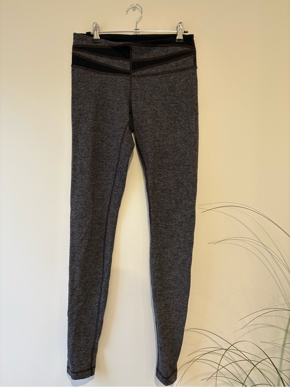 lululemon athletica Gray Herringbone Leggings with Black Waistband